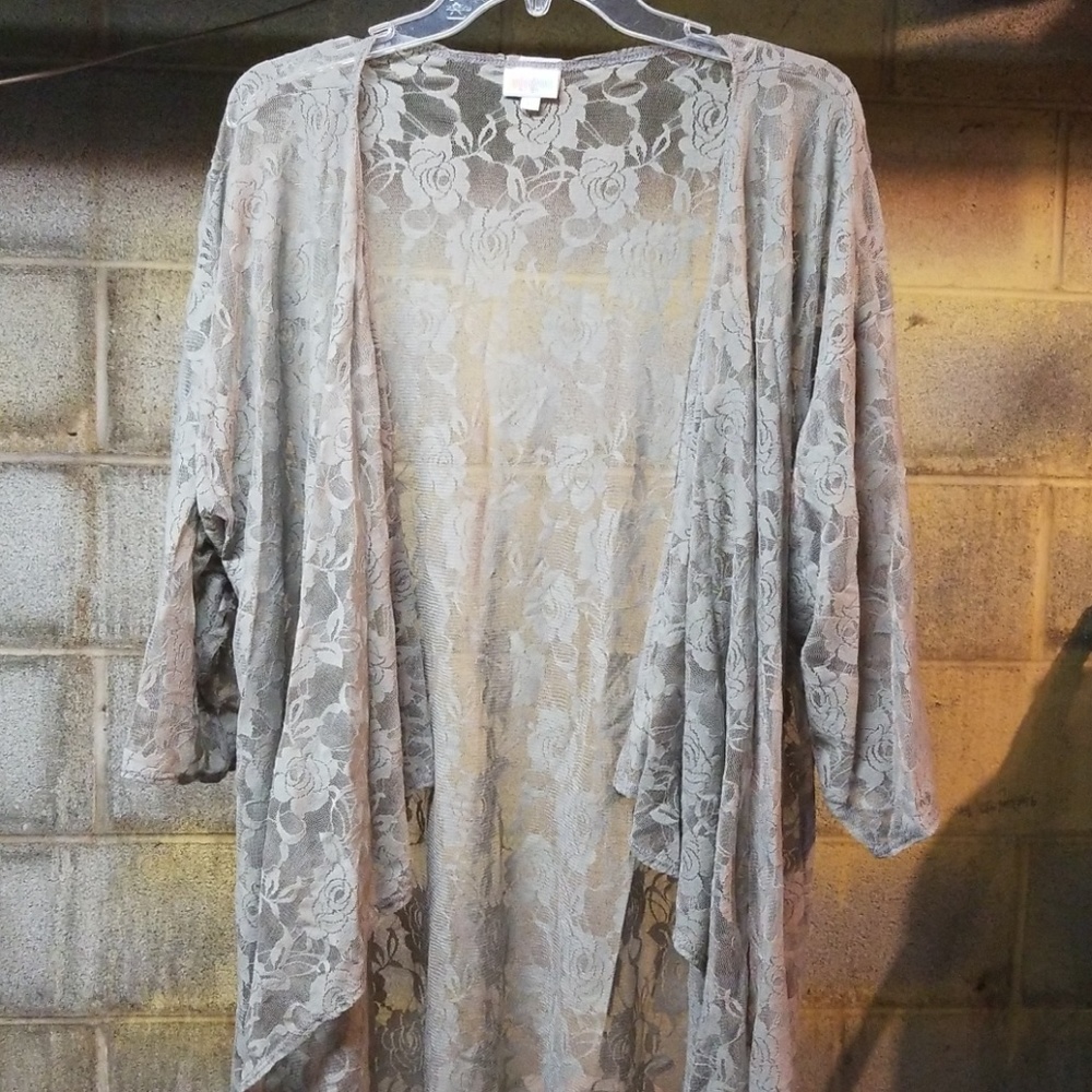 NWOT Lularoe Lace Shirley